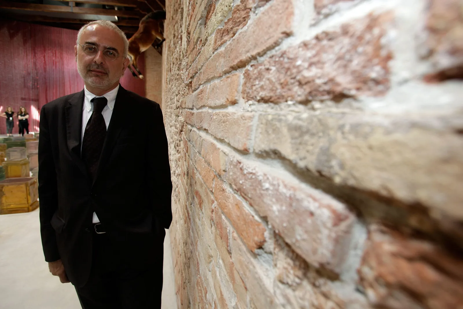 Francesco Bonami’den Sanat Dünyasına Şok İfadeler: “Müze Eğitimine Gitmeyin!”
