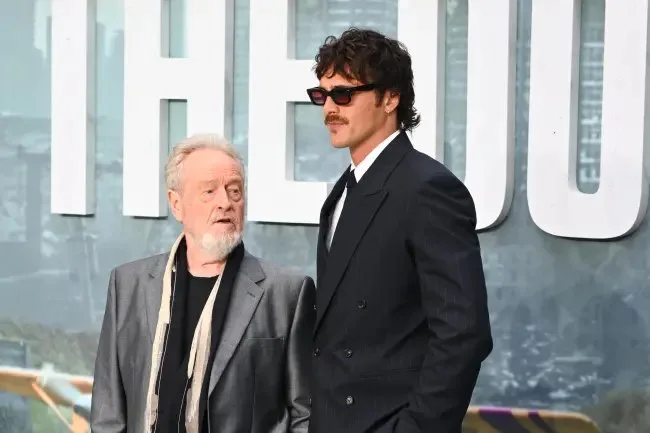 Ridley Scott, “Blade Runner” Senaryosunun Karmaşıklığına İşaret Etti ve Harrison Ford’un Yaklaşımını Anlattı