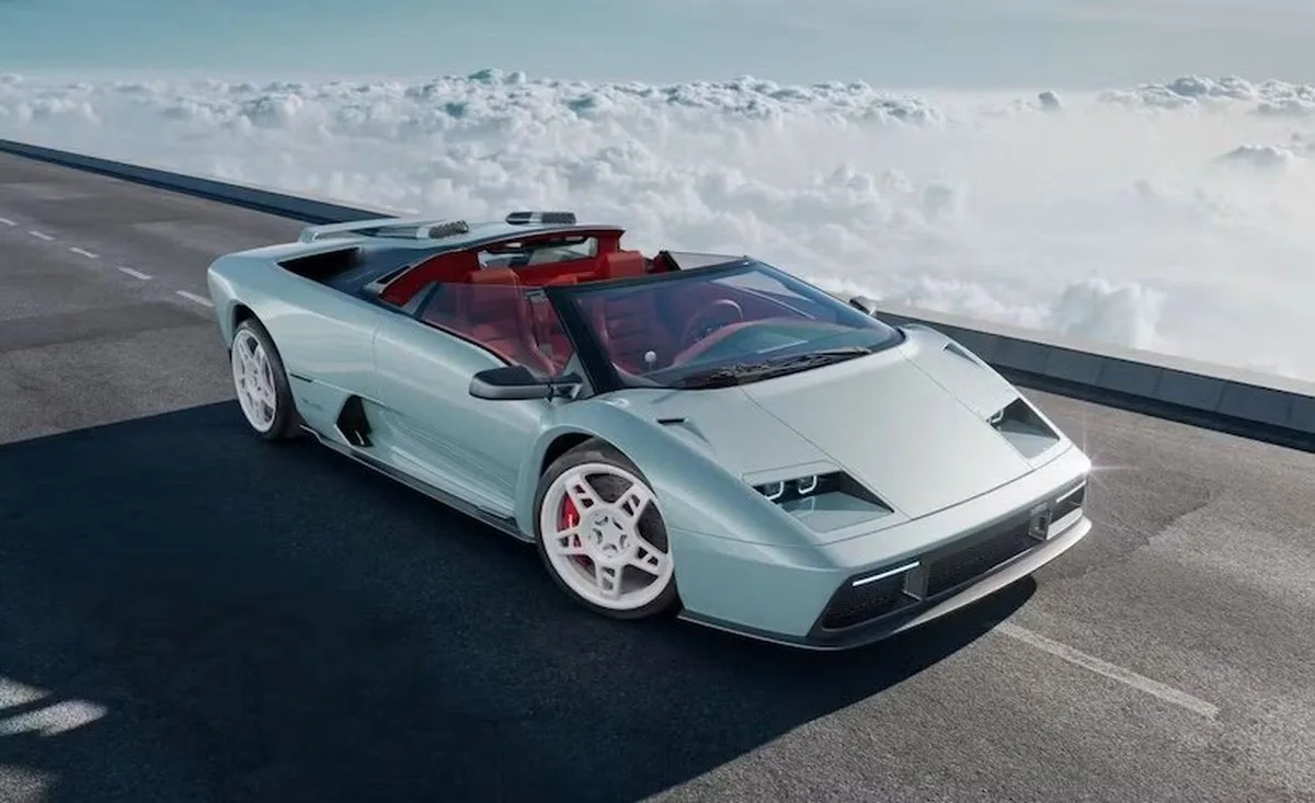 eccentrica removes the roof from the lamborghini diablo for its V12 roadster - 2