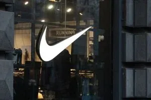 Nike Hisseleri 12 Yıllık Dip Seviyeye Düşerken Wall Street’ten Dikkat Çeken Uyarılar