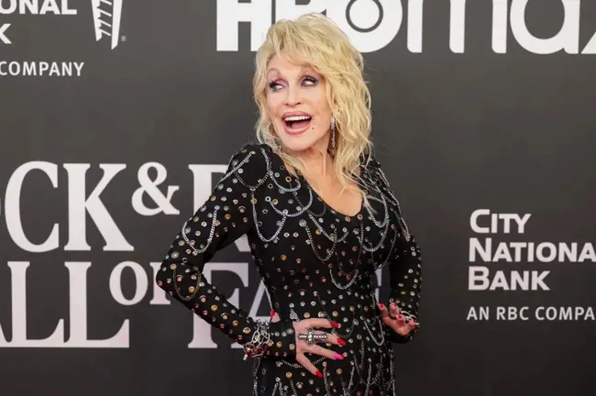 Efsanevi Şarkıcı Dolly Parton, 80 Yaşında Hayatını Kaybetti