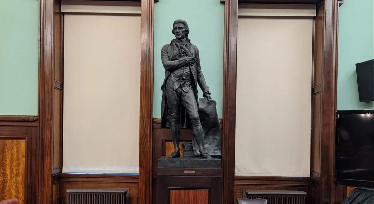 New York Belediye Başkanı Mamdani, Şehrin Thomas Jefferson Heykelini Toplumsal Mücadelelerin Bir Parçası Olarak Geri