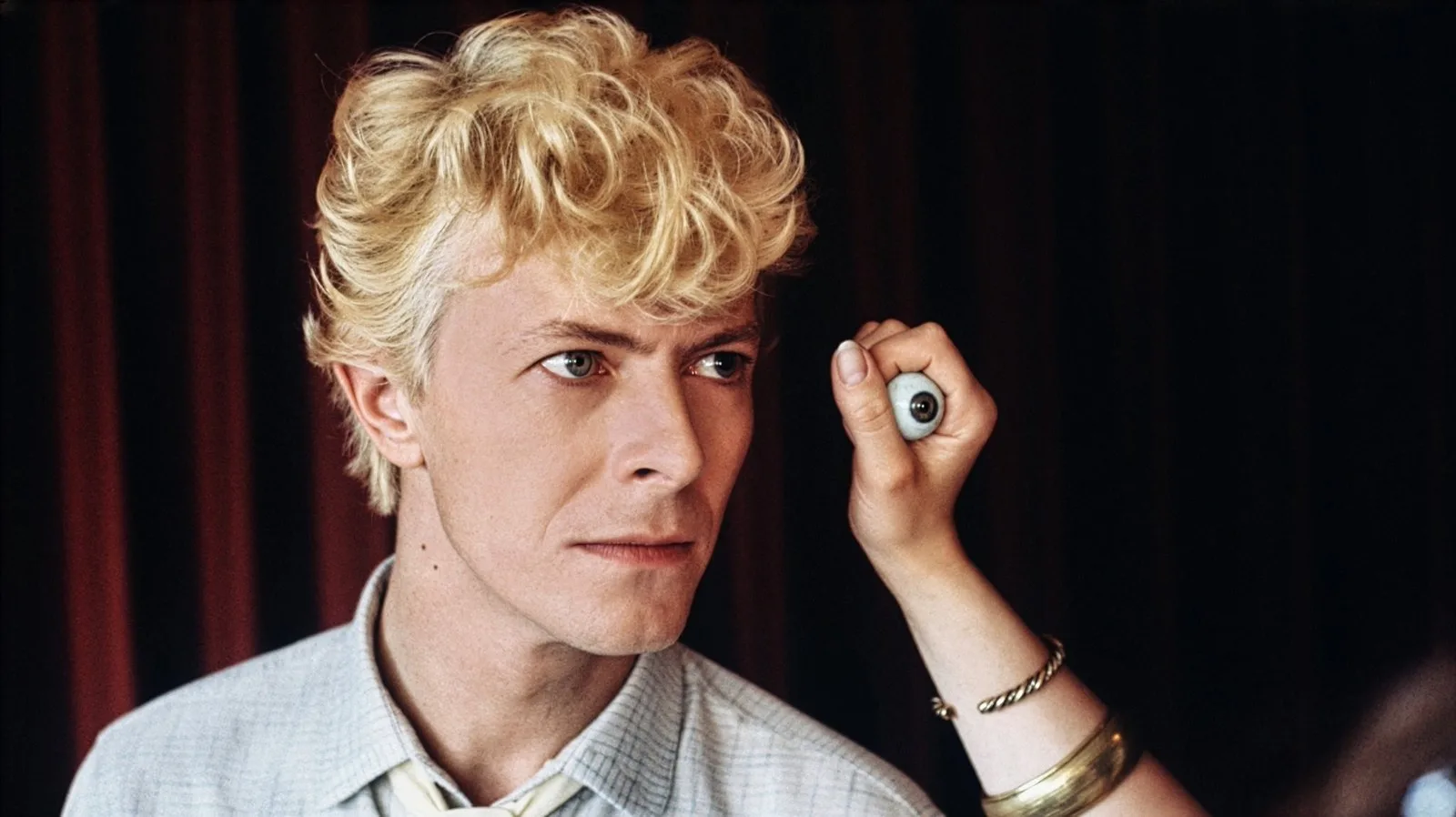 David Bowie’nin Hayatına Yakın Bir Bakış: Fotoğraflarla Unutulmaz Bir Sergide