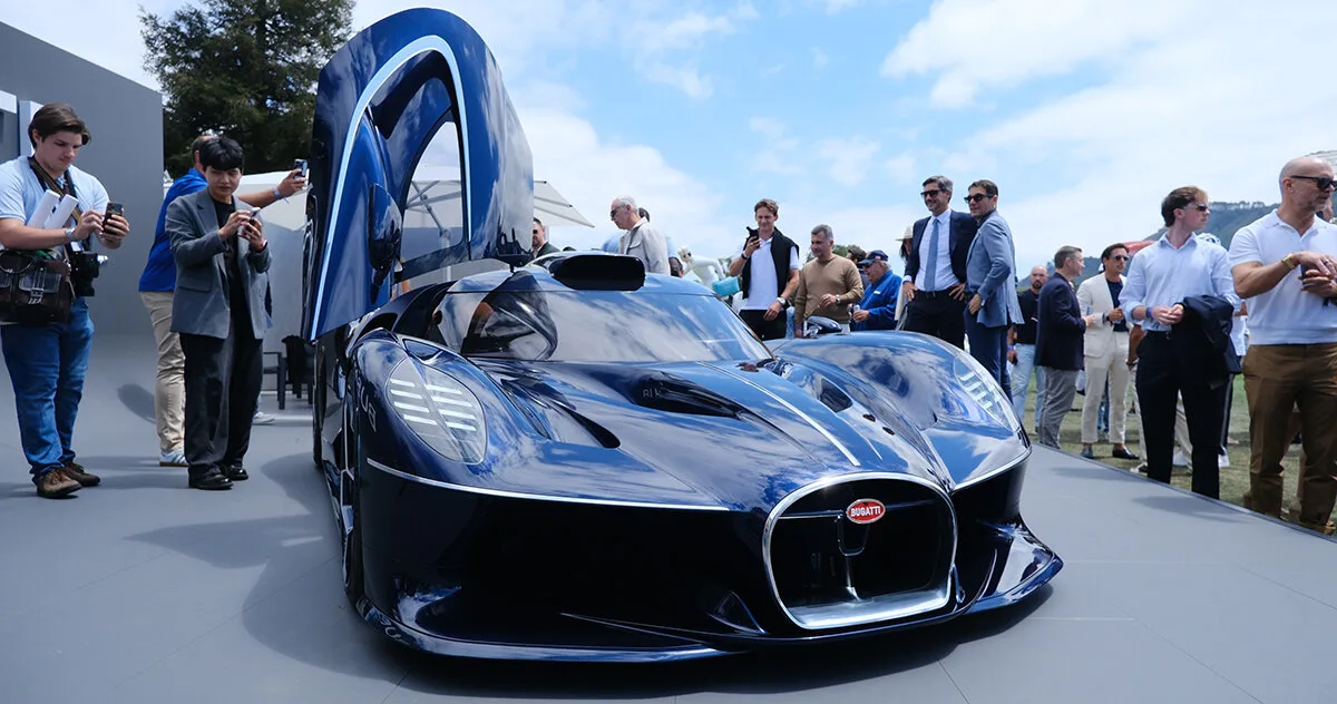 Bugatti Destrier, Quail etkinliğinde, heykelsi ve benzersiz tasarımıyla dikkat çeken 1 metrelik özel bir modelle