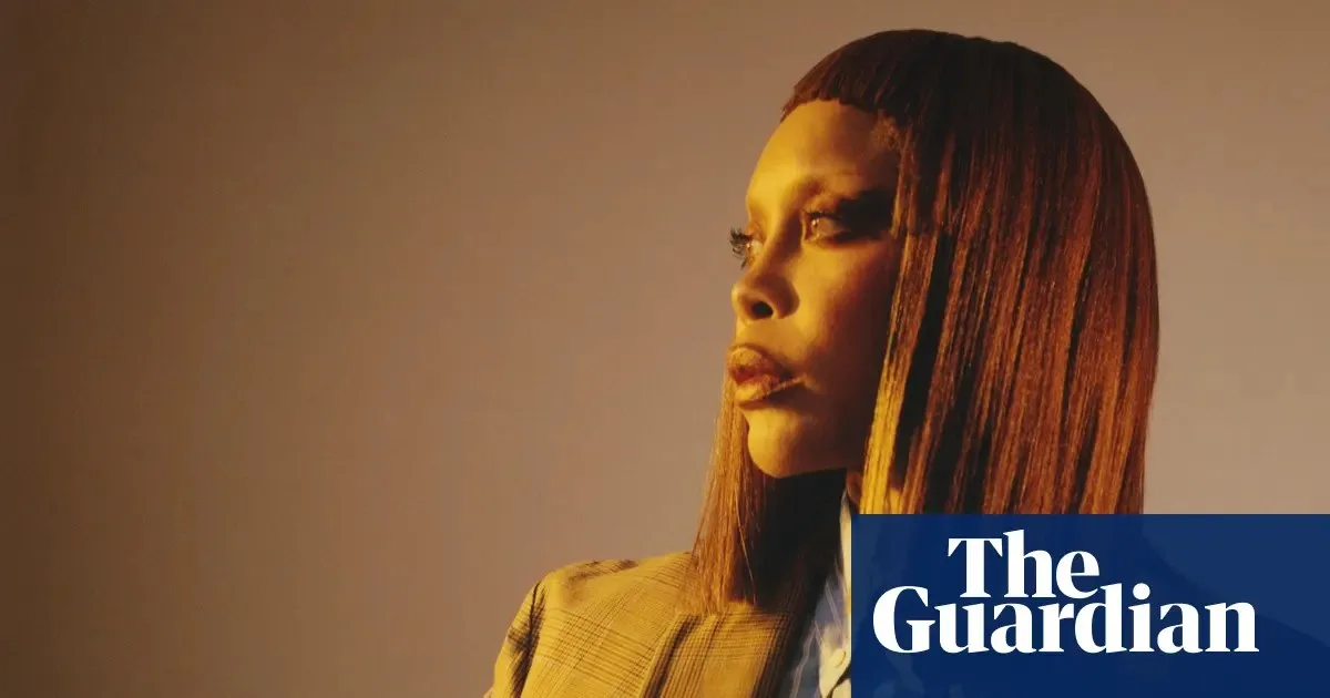 Erykah Badu: “Ben sürekli değişen biriyim” – Tanımlara meydan okuyan, doğum ve ölüm destekçisi olan sanatçı yeni albümüyle geri döndü