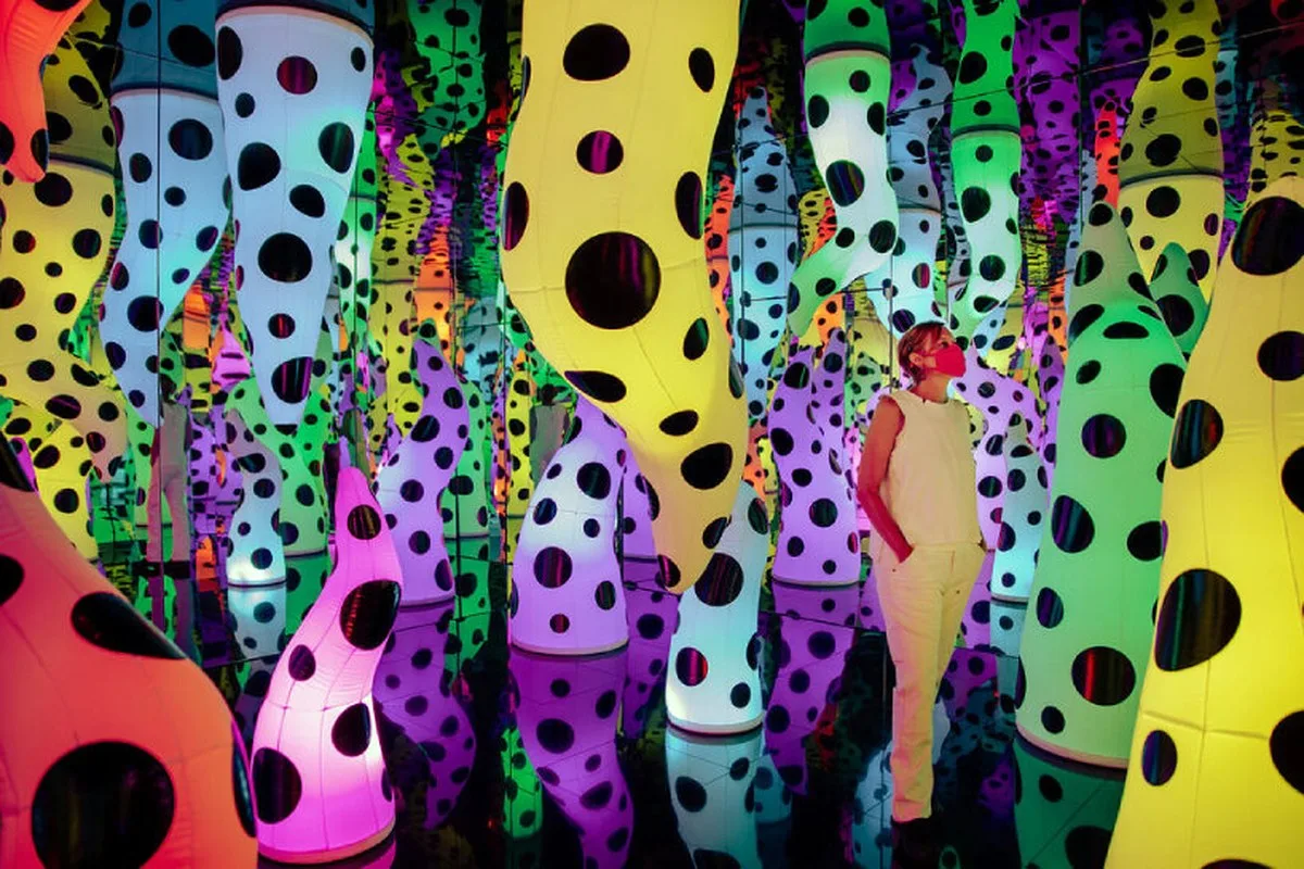 yayoi kusama love is calling