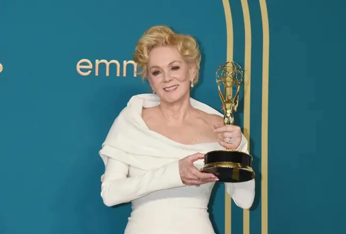 Jean Smart, “Hacks” Son Emmy’sinden Sonra Yeni Rolünü Buldu: “The Family Stone” Devam Filminde