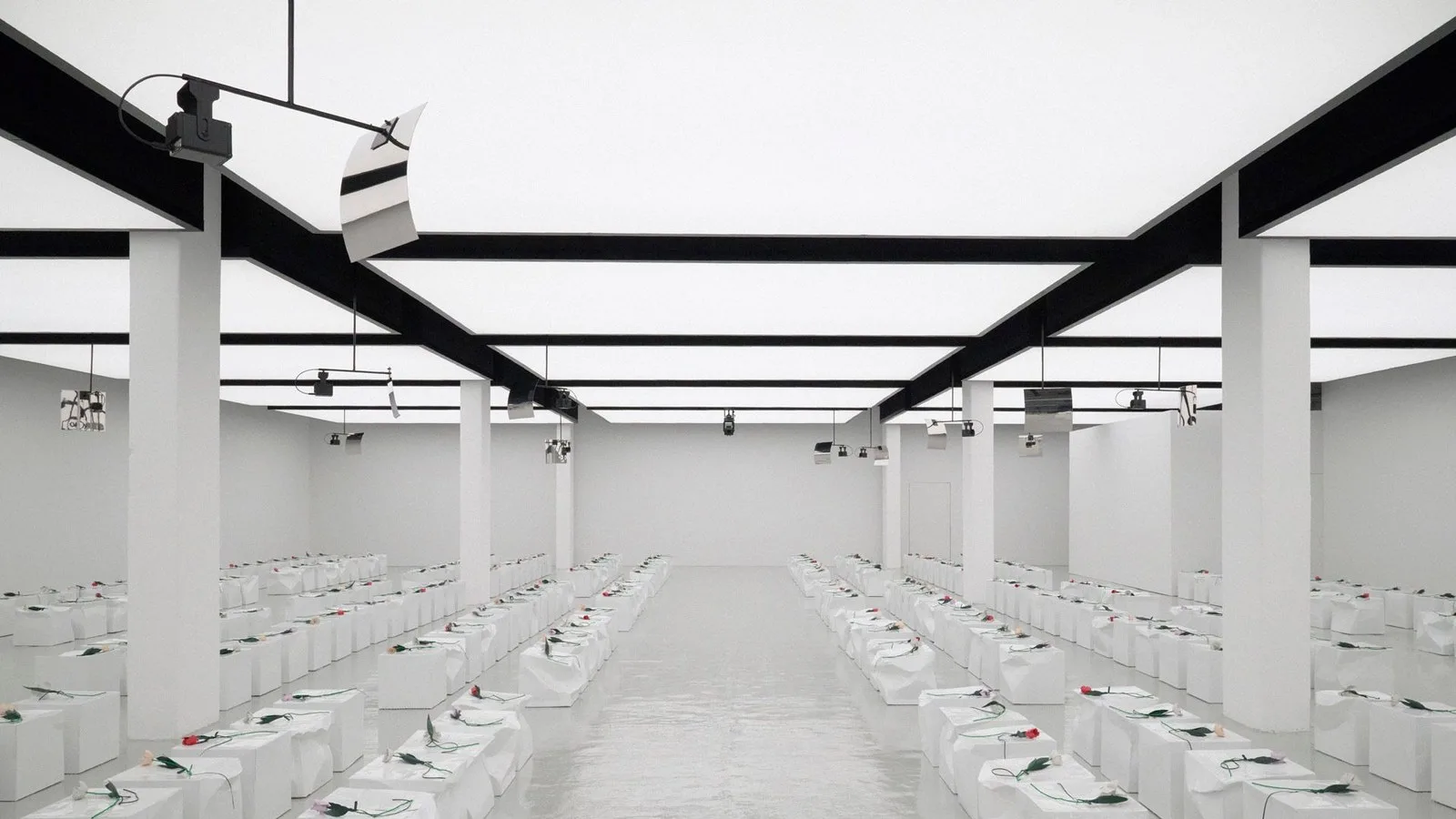 Bottega Veneta S/S 2027 runway show by Louise Trotter at Milan FashioN Week