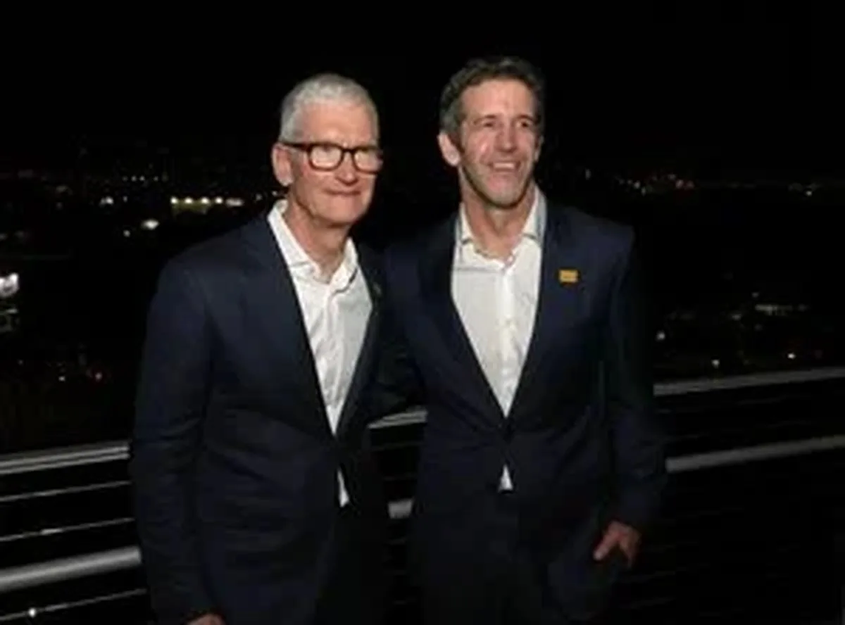 Apple’ın yeni CEO’su John Ternus göreve başladı, yapay zeka ilk büyük sınav olacak