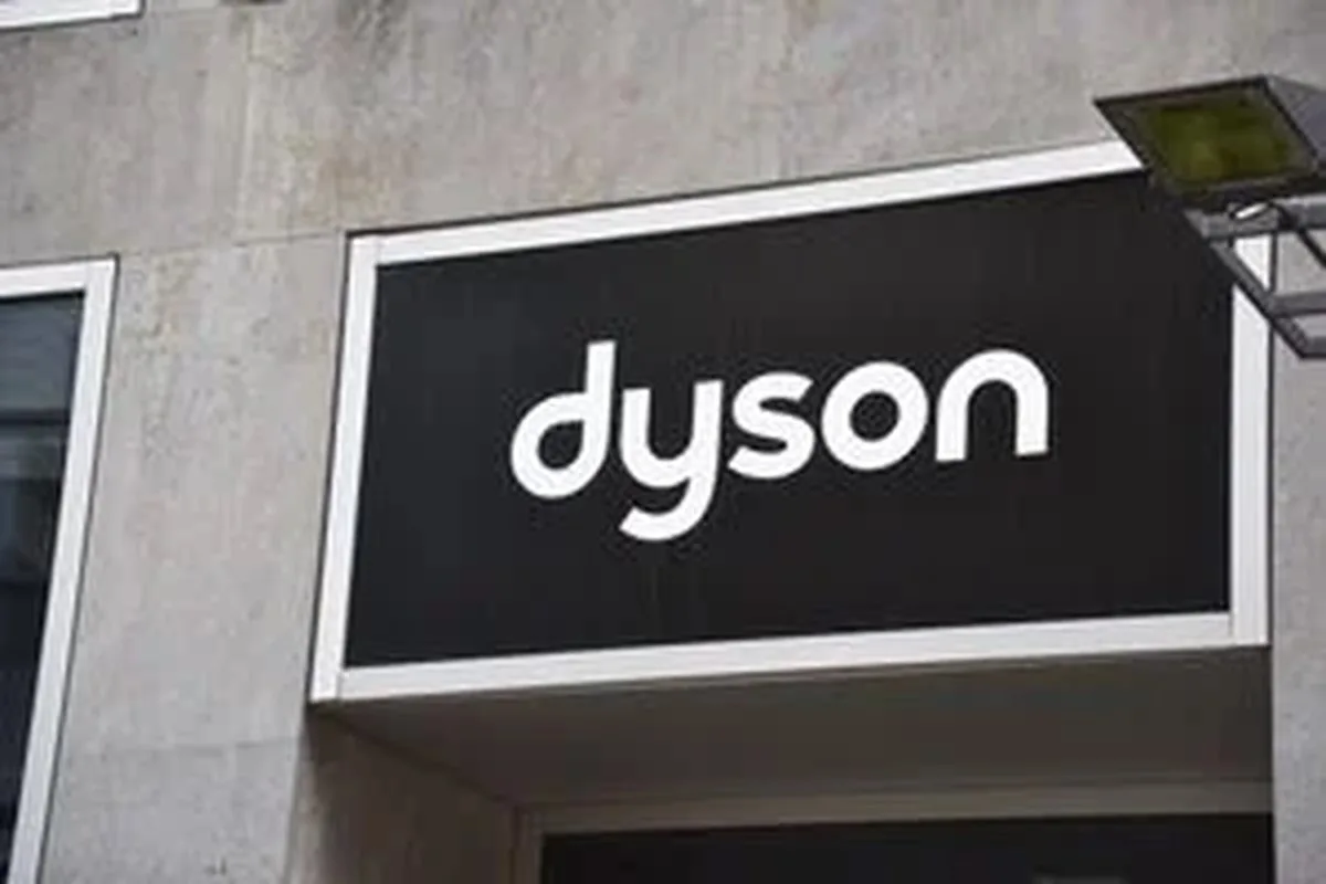 Dyson’dan Yapay Zeka Destekli Akıllı Diş Fırçası: Kamera ve Sprey Teknolojisi ile Ağız Sağlığına Yeni Çözüm