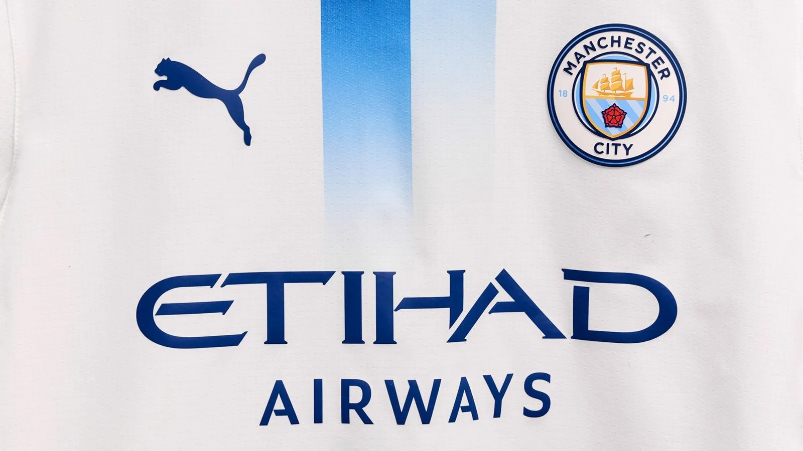 Manchester City ve Puma, Yapay Zeka Tasarımıyla Üretilen Forma Ortaya Çıkardı