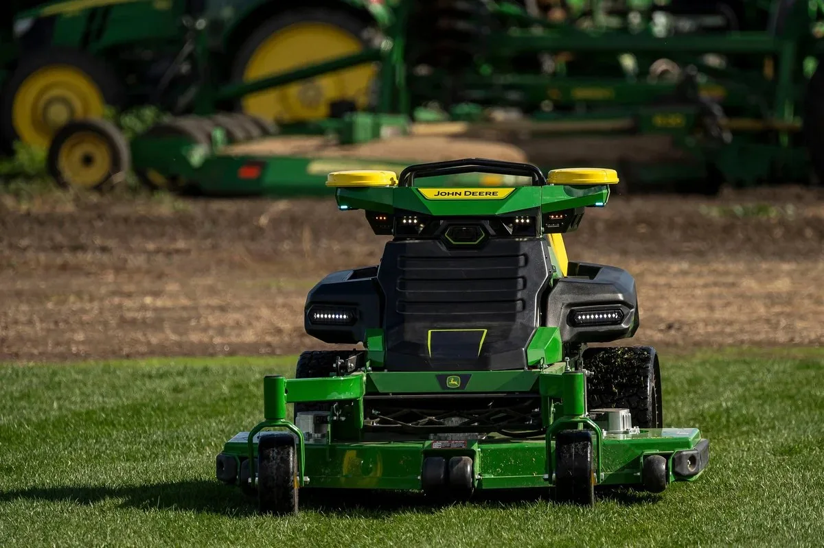 John Deere’den Çiftçiler İçin Yapay Zeka Destekli Yeni Asistan: JD