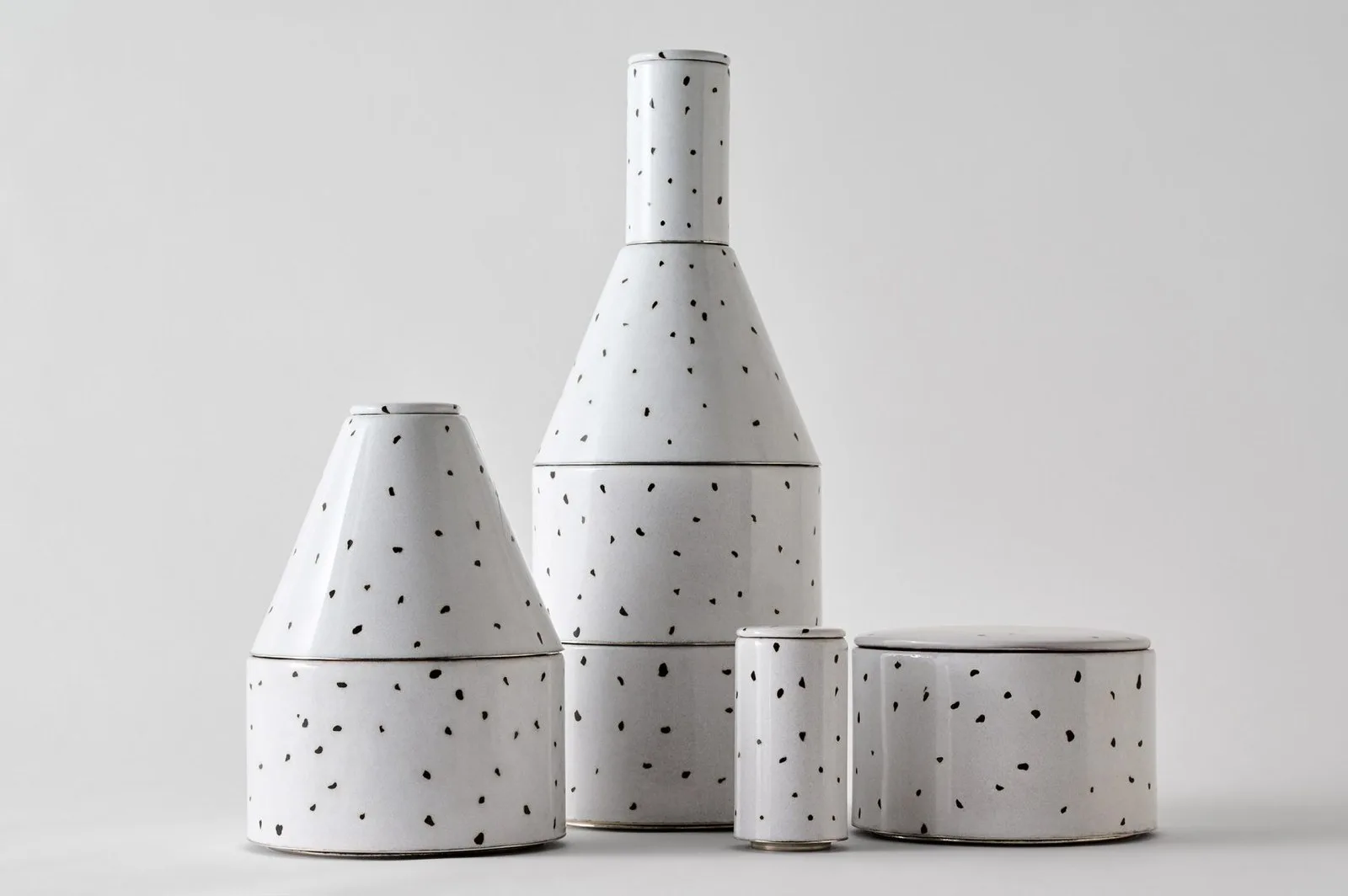 Malouin ceramic totems