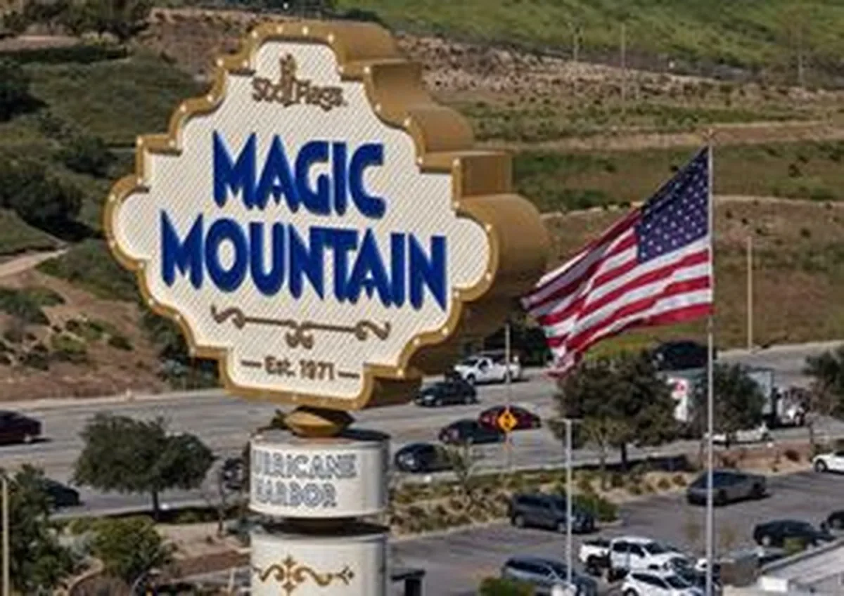 Six Flags’ın X2 Kaydırıcısı Üzerinden Şikayetçi 100’den Fazla Yolcu Beyin Yaralanması İddiasıyla Davaya Girdi