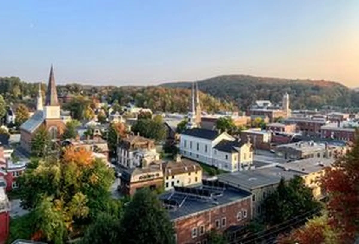 Vermont’un Sonbahar Kaçamağı İçin En Sıcak Altı Kasabası: Uzmanlar Sessizlikten Klasik Yeni İngiltere Şıklığına Kadar Farklı