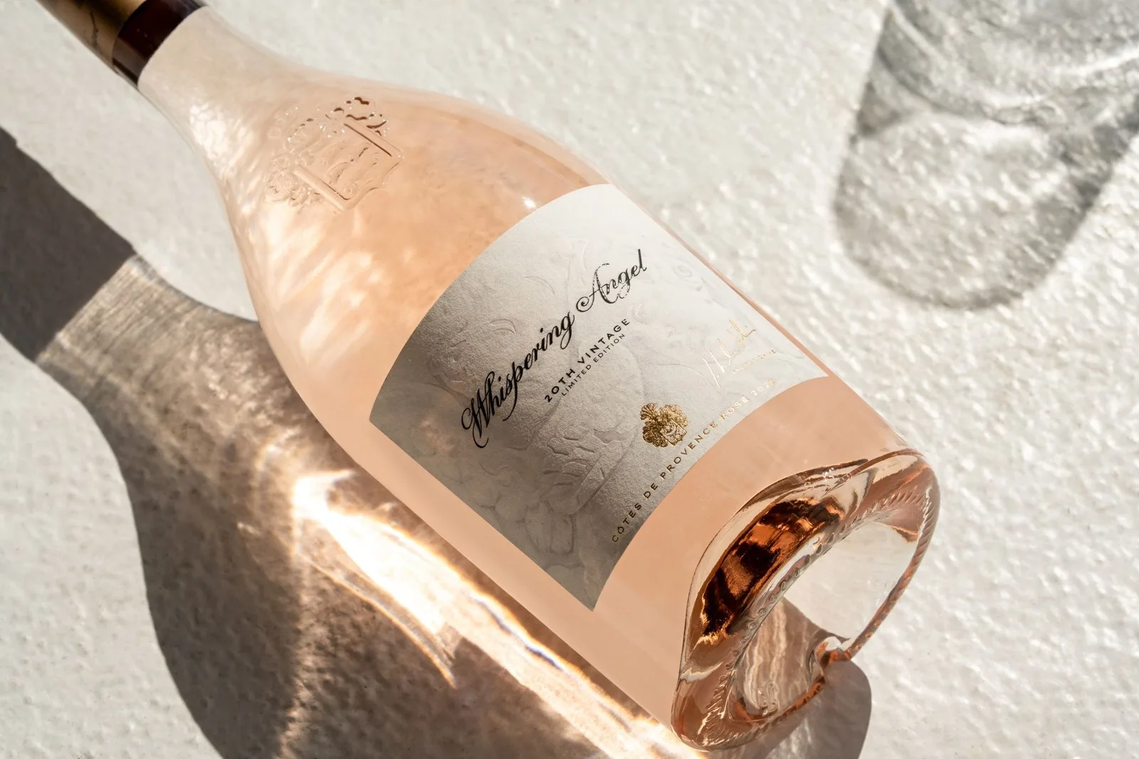 Provençal Şarap Markası Whispering Angel 20 Yıla Girdi