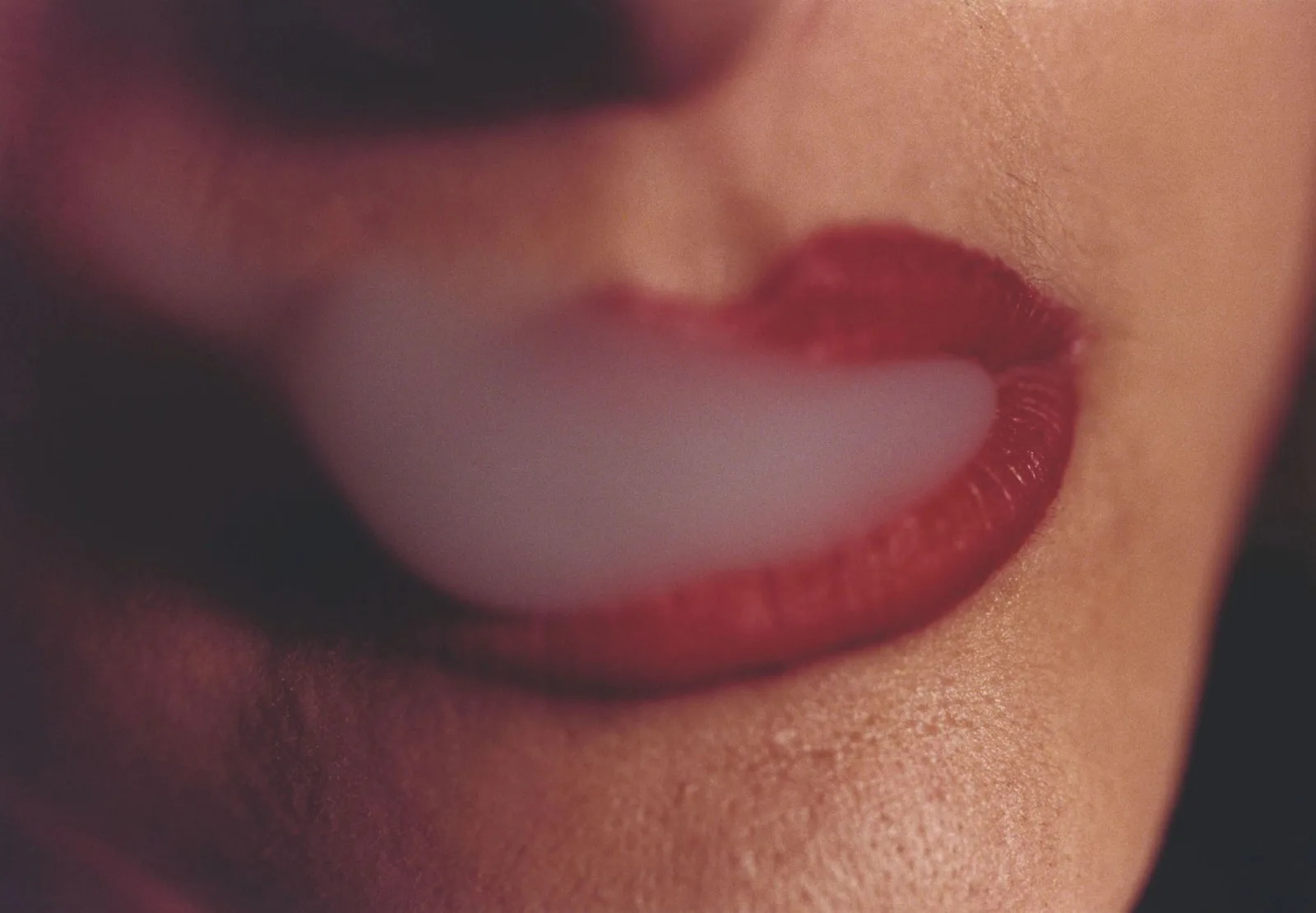 David Lynch’in Atmosferik LA Fotoğrafları, Hayatının Sonuna Kadar Şehrinde Düzenlenen İlk Ölüm Sonrası Sergide Duygusal Bir