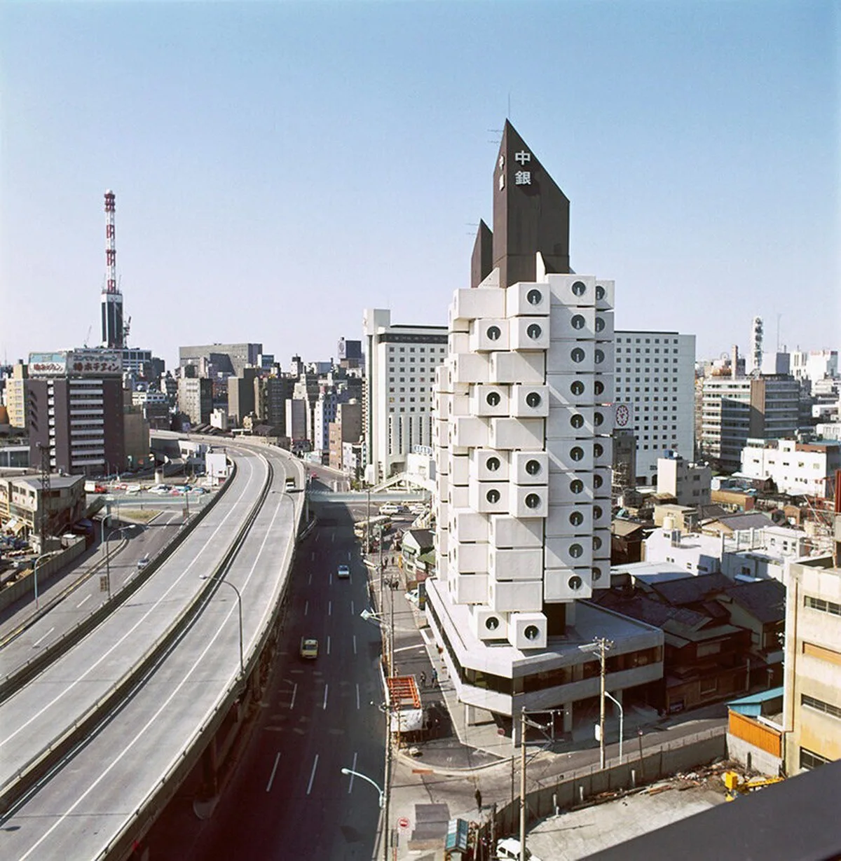 the nakagin capsule tower and the dream of a home that could change - 1