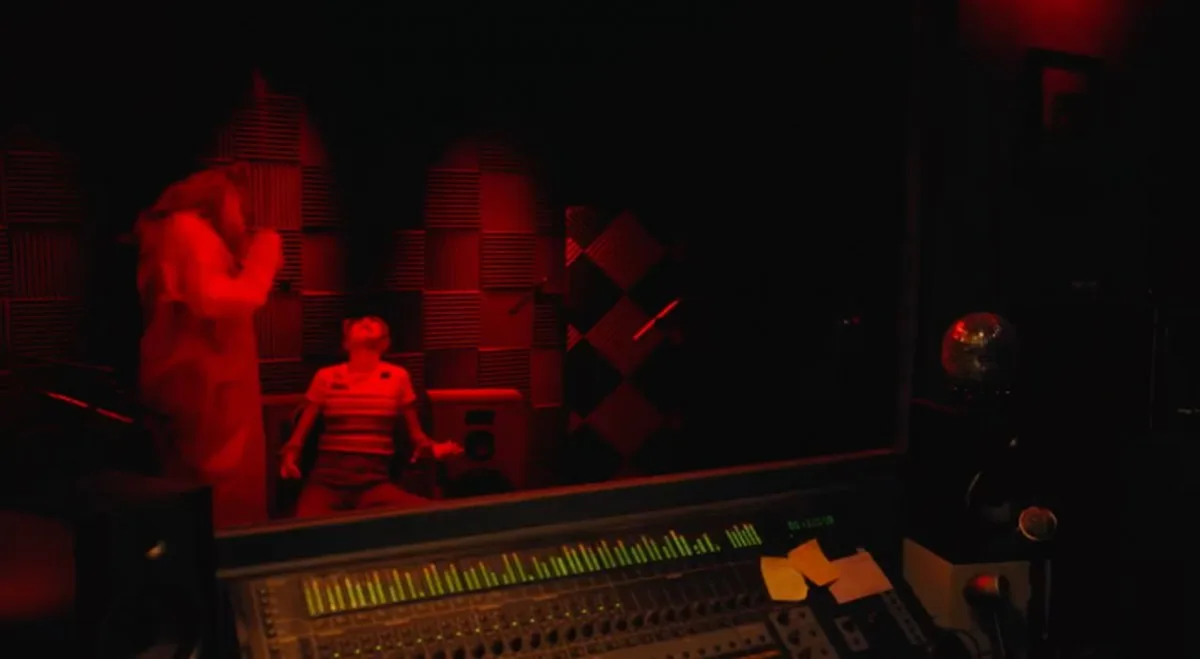 V/H/S/Mixtape: Müzik Etrafında Kurulan Korku, Shudder’da 9 Ekim’de Ekranlara Geliyor