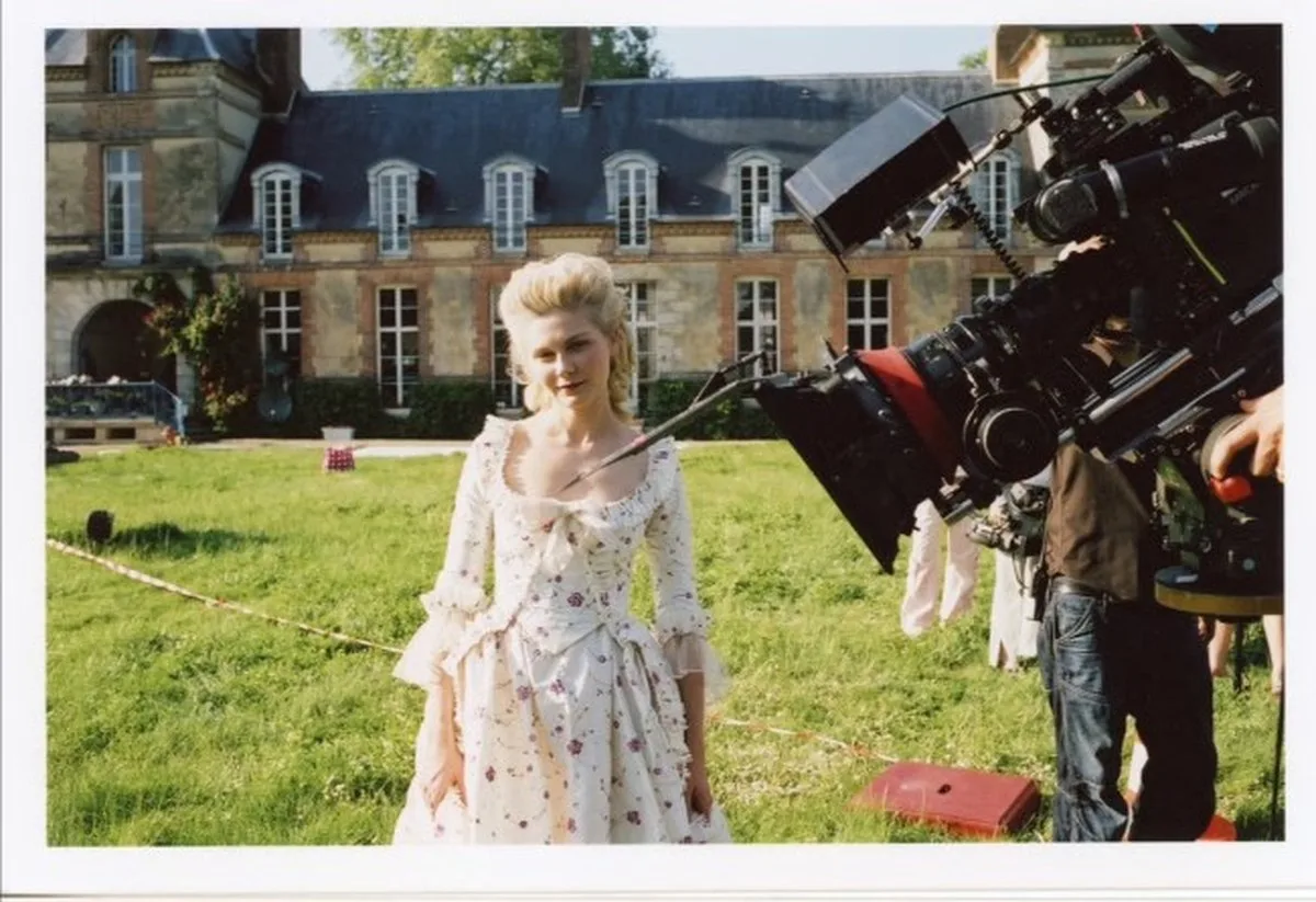 Sofia Coppola’nın Annesinin Gözünden “Marie Antoinette”: Yeni Belgesel, Hem Bir Veda Hem de İçten Bir Portre
