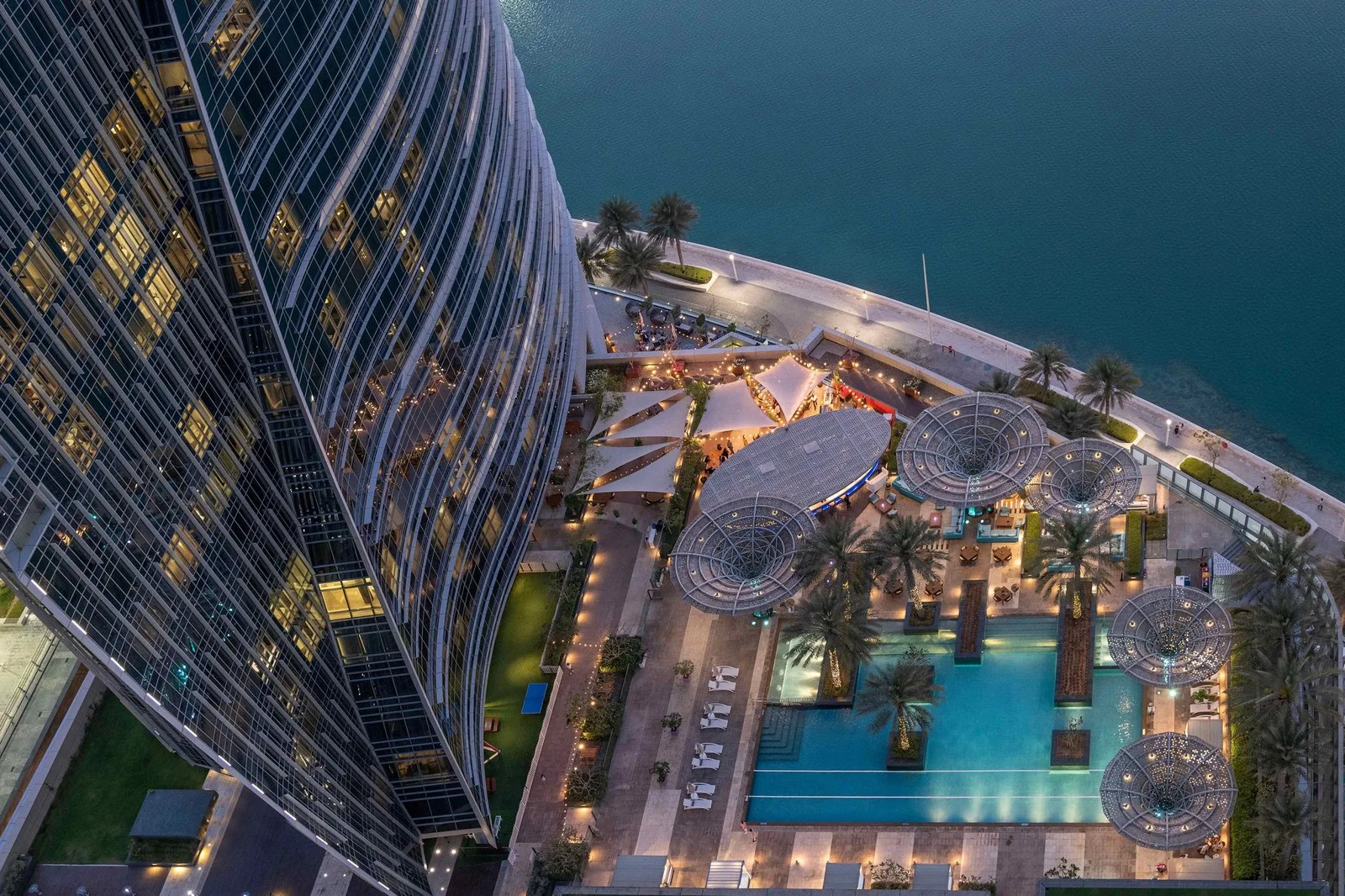 Julien’s Auctions, Abu Dabi’de Yıldız Koleksiyonlarıyla Sahne Alıyor