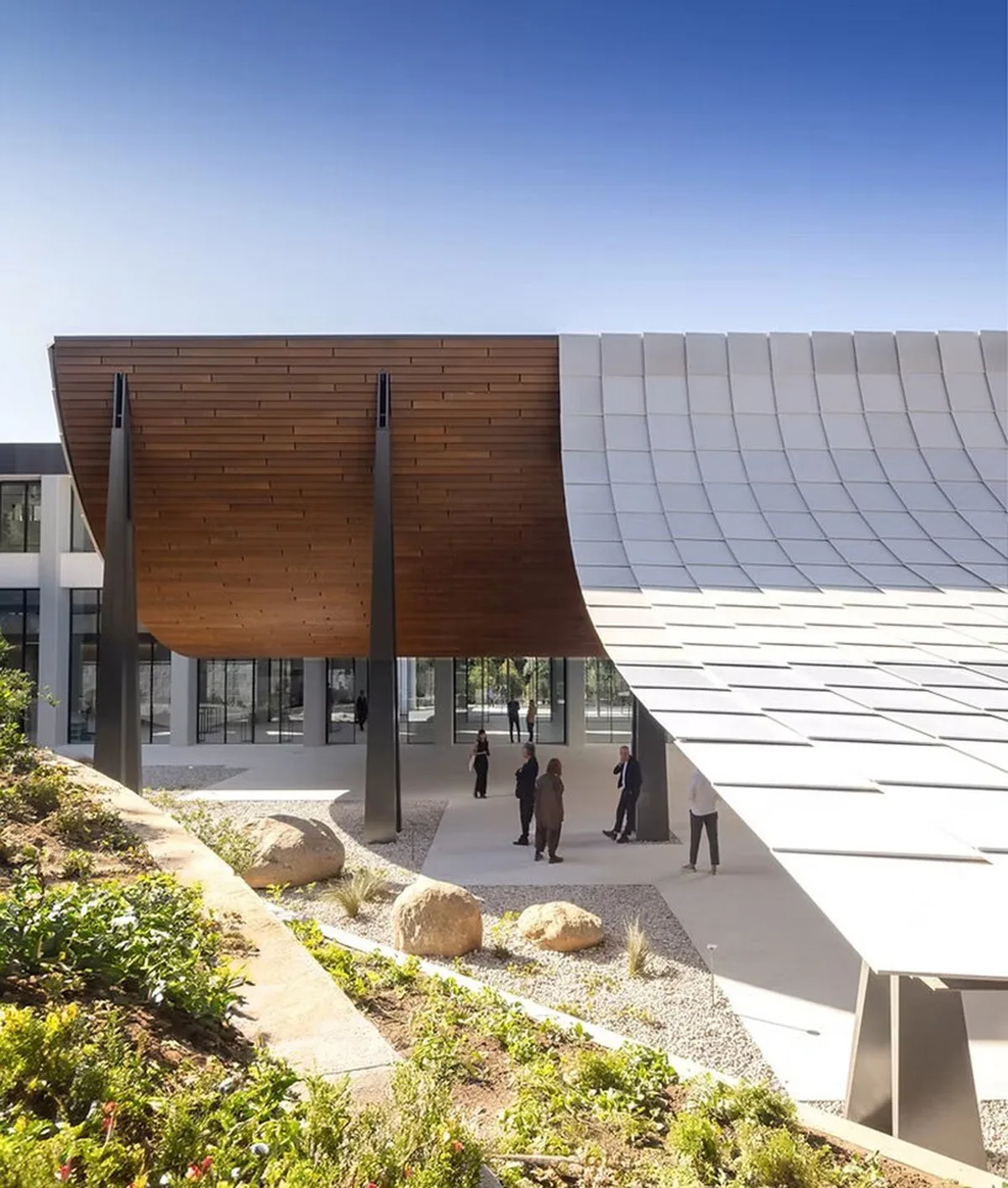 Kengo Kuma’ya Andrée Putman Yaşam Boyu Başarı Ödülü