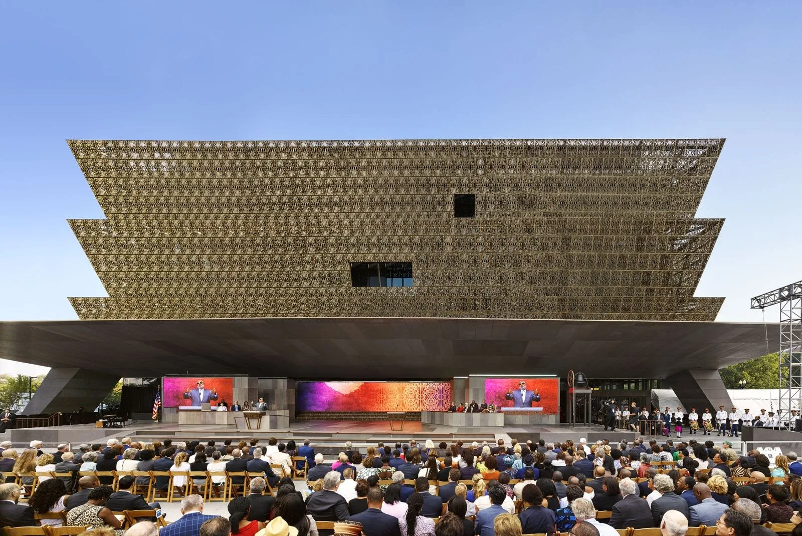 Yıllarca Savaştı, Sonra On Yılını Kutladı: Smithsonian’ın Afrikalı Amerikalı Tarih ve Kültür Müzesi Ulusal Plaza’da Bir Anlayış,