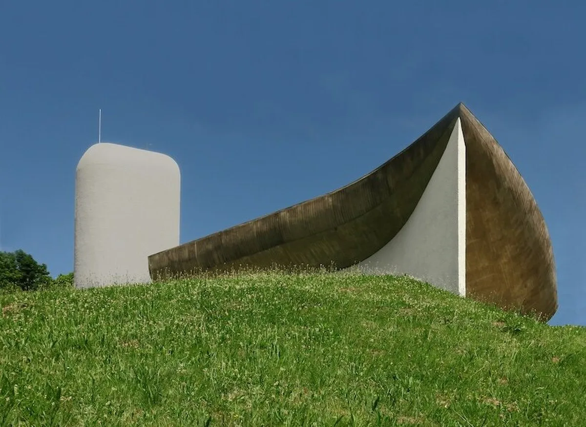 Le Corbusier’in 139’uncu doğum günü: Ronchamp Şapeli neden hâlâ modern mimariyi zorluyor