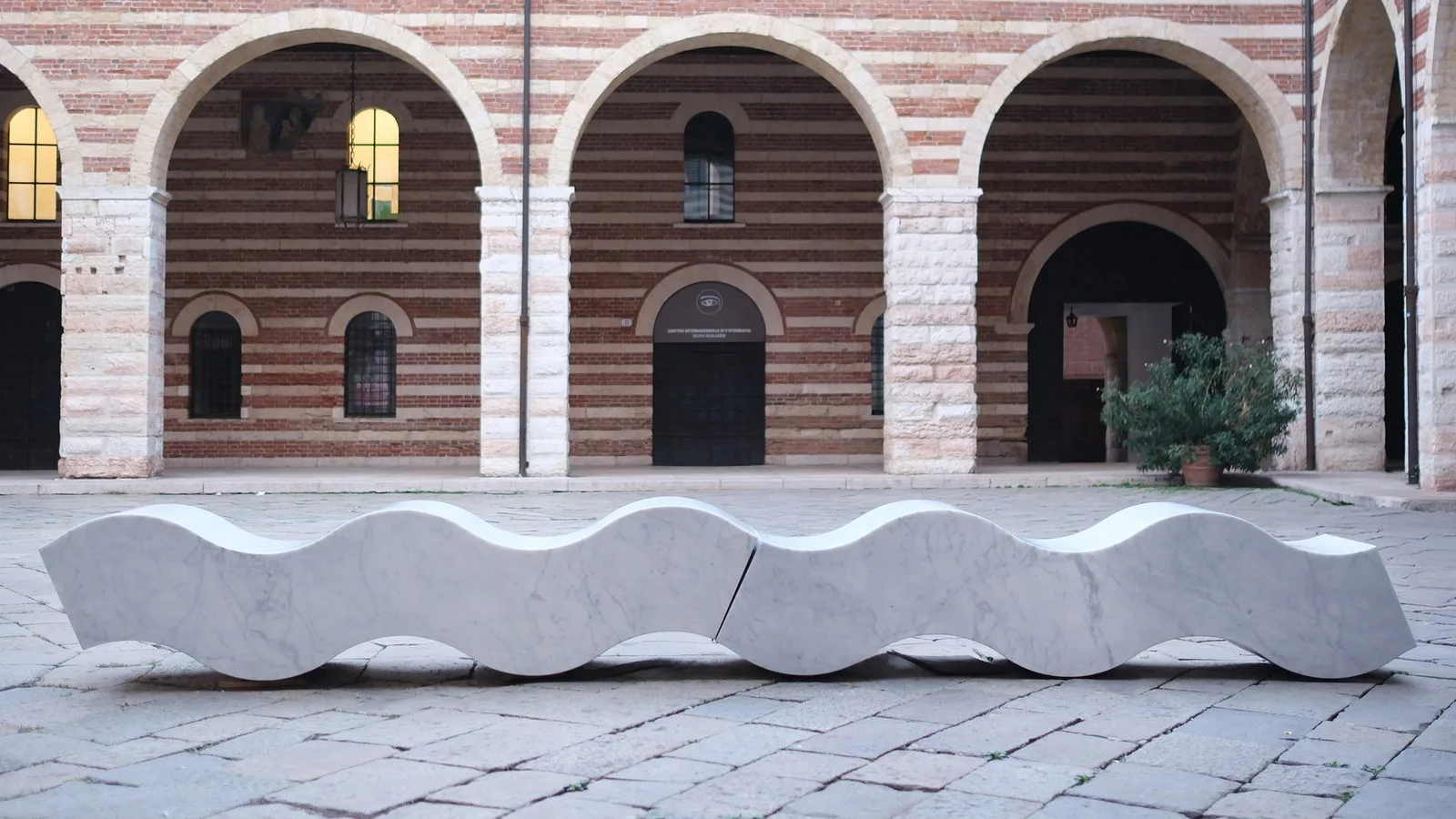 Natural stone bench for Marmomac and the city in Verona