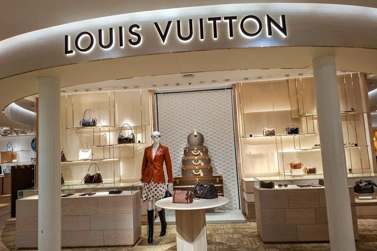 LVMH Moda ve Deri Ürünler Bölümü Çin Talebinin Azalmasıyla %5 Düştü