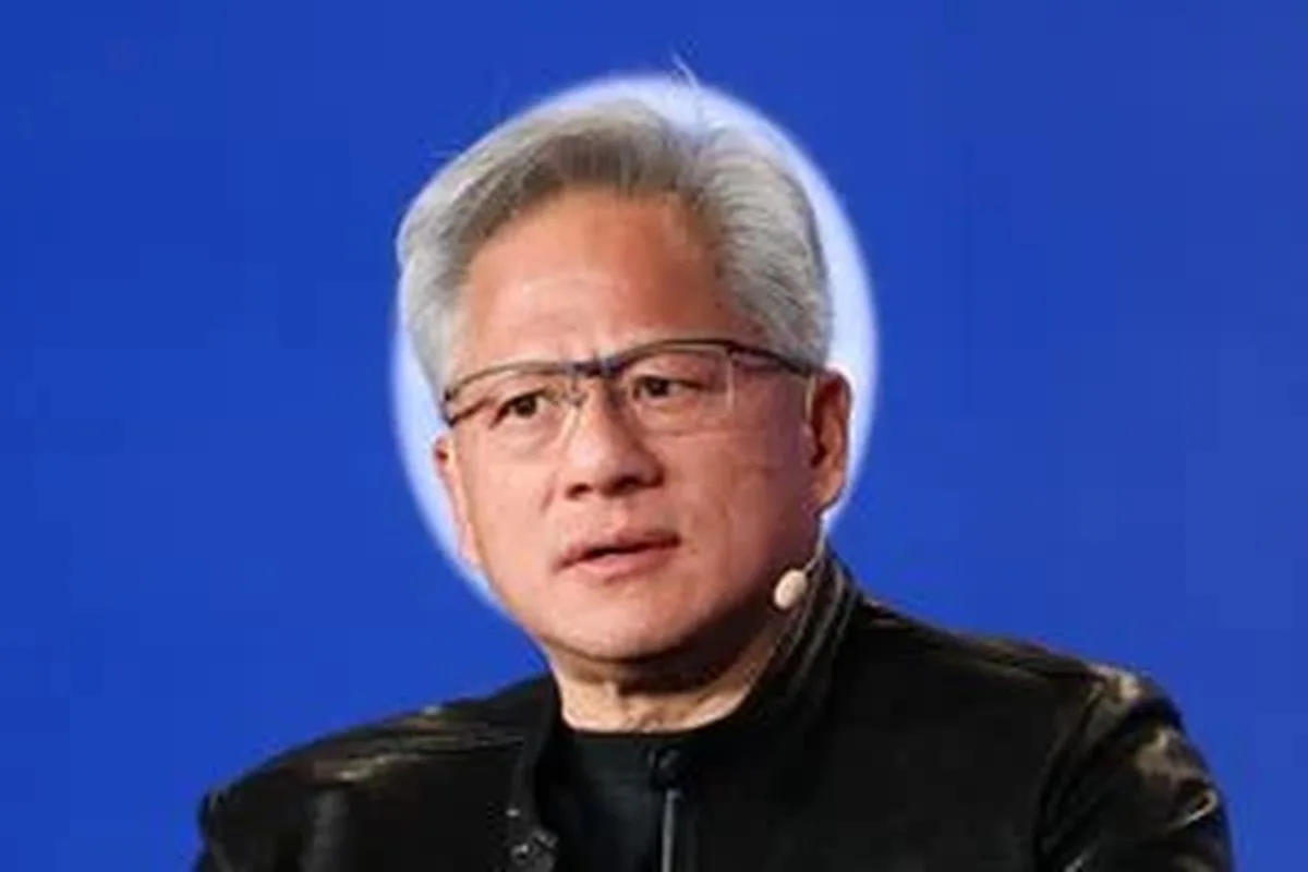 Jensen Huang, AI model “küçültme” işlemini rekabet olarak nitledi; Beyaz Saray’ın “hırsızlık” tanımasına yanıt verdi