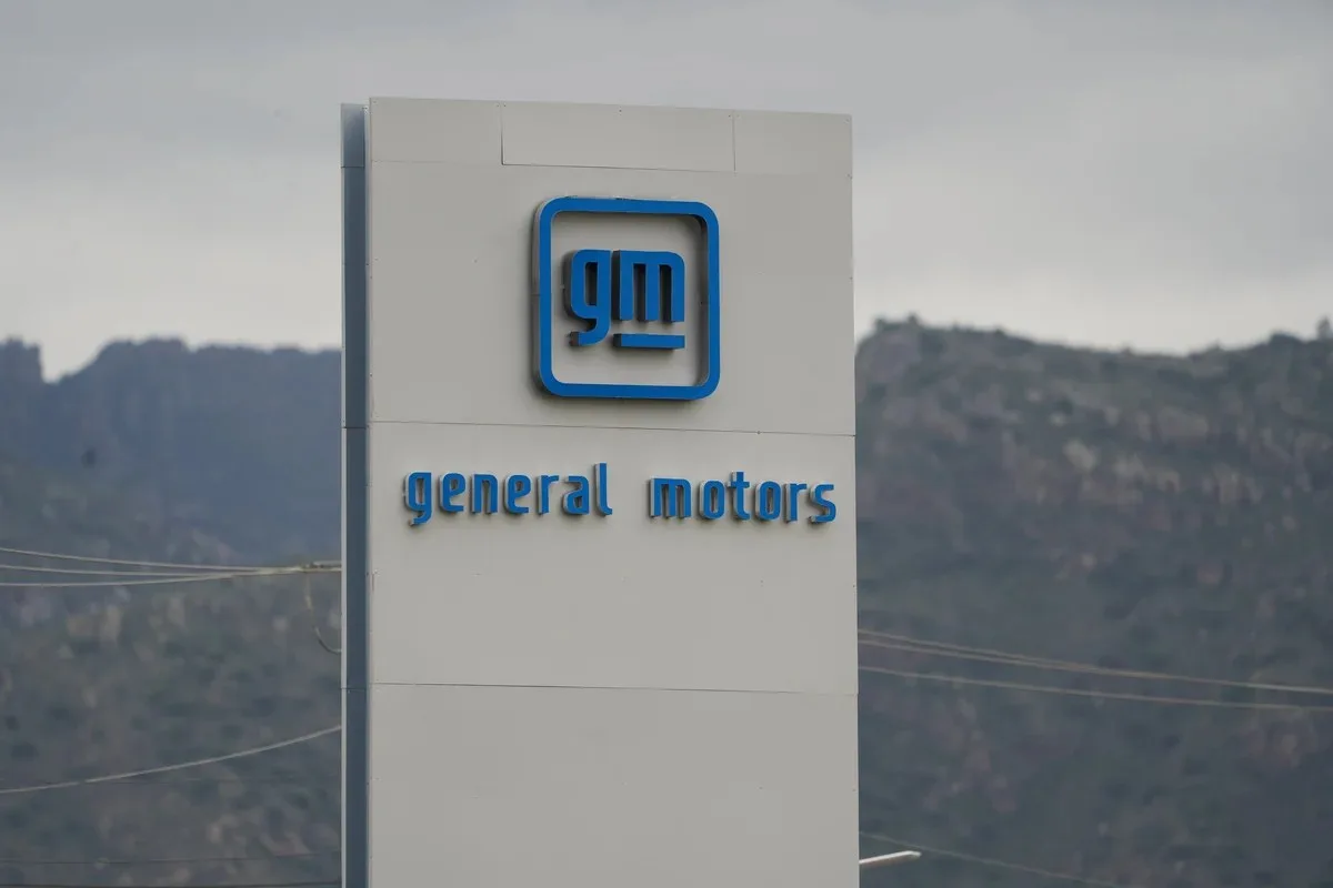 GM CEO: Göz ve El İstemezen Sürüş Teknolojisi 2028 İçin Yolunda