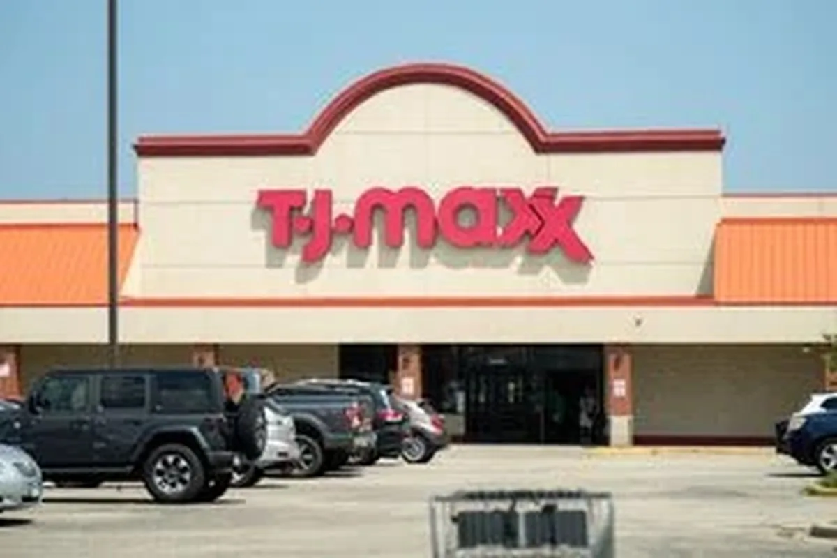 T.J. Maxx, seçili mağazalarını kapatırken ana şirket TJX genişlemeye devam ediyor