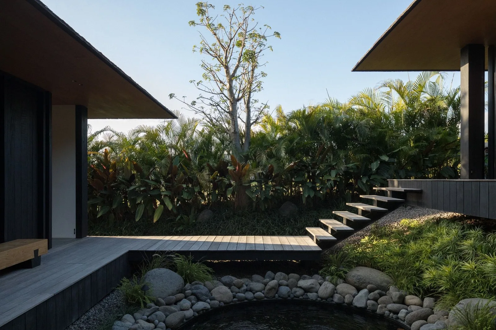 Bali’deki Sora Villası: Daha az alan, daha fazla yaşam için tasarlandı