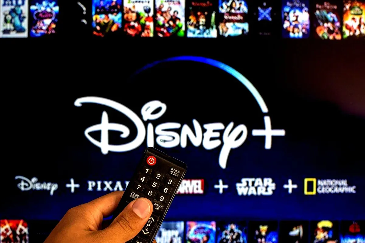 Disney televizyon operasyonunu akımlı (streaming) iş modeline göre yeniden yapılandırıyor; yüzlerce iş kolu riske altında