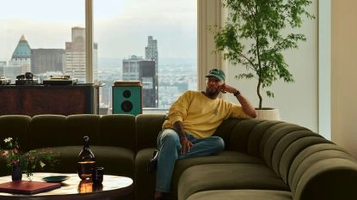Swizz Beatz CB2 için ‘Kendine Dönmenizi’ Sağlayan Mobilya Koleksiyonunu Tasarladı