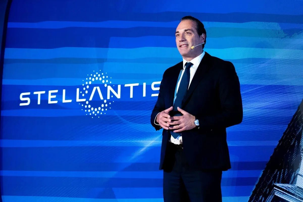 Stellantis CEO: Wayve İş Birliği Otomatik Sürüş Maliyetlerini ve Sürelerini Düşürecek