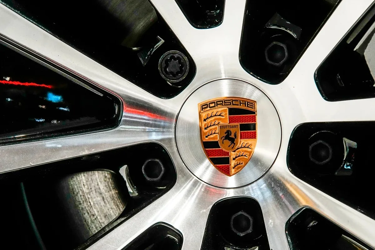 Porsche, Çin satışlarının çöküşüyle 9.000’i aşan pozisyonu kaldırma planını açıkladı