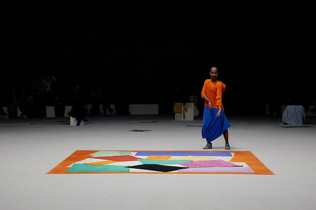 issey miyake turns matisse cut-outs into clothing and choreography at tate modern - 2