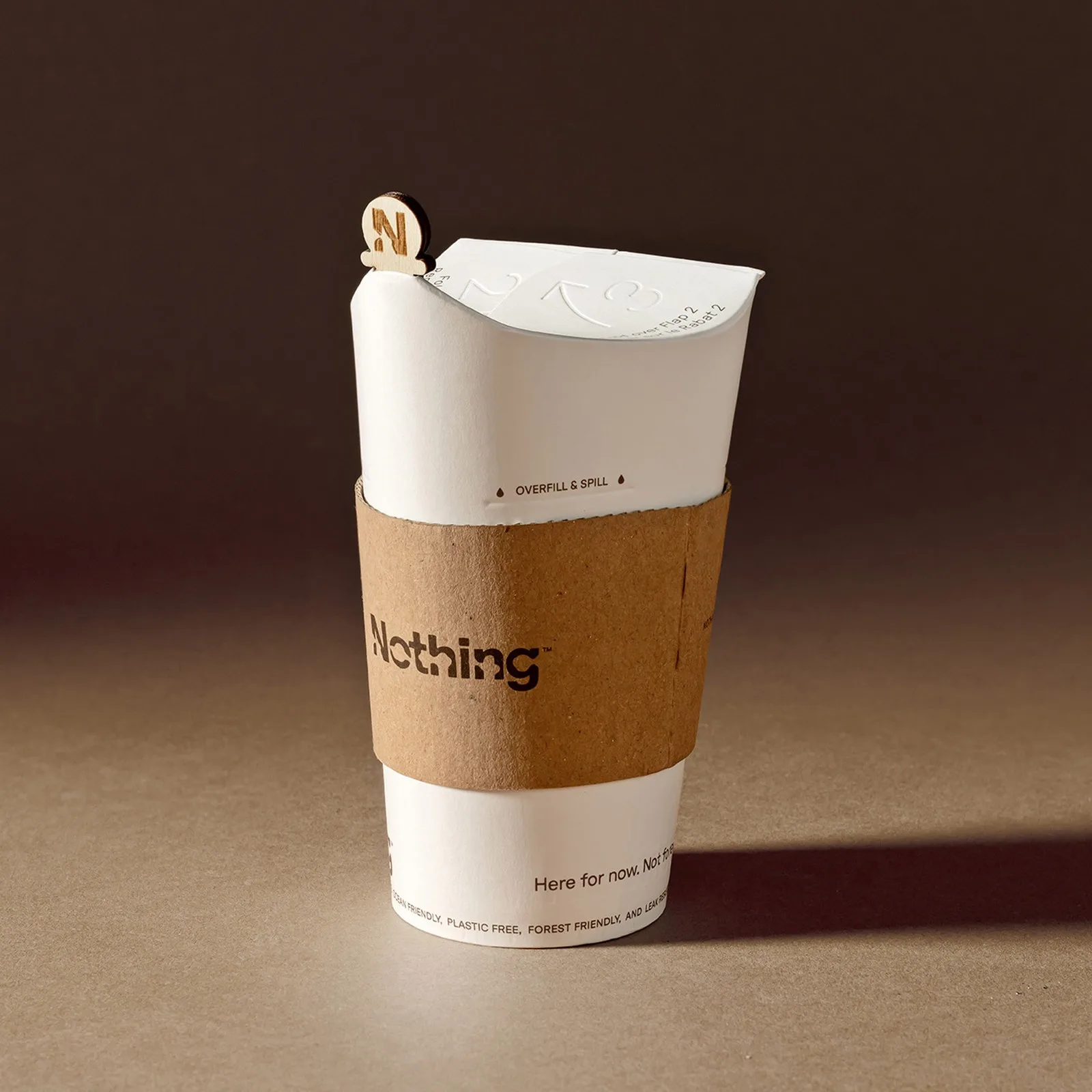 Nothing: Kapakları içine gömülü, evde kompostlanabilen kağıt bardaklar