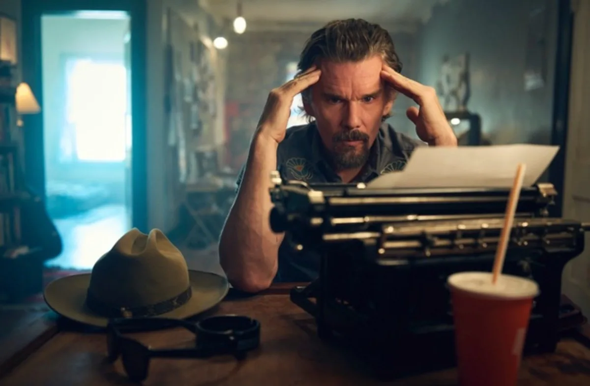 The Lowdown” 2. Sezon Fragmanı: Tommy Lee Jones ve Betty Gilpin, Ethan Hawke ile Tulsa’lı gizem macerasına katılıyor”