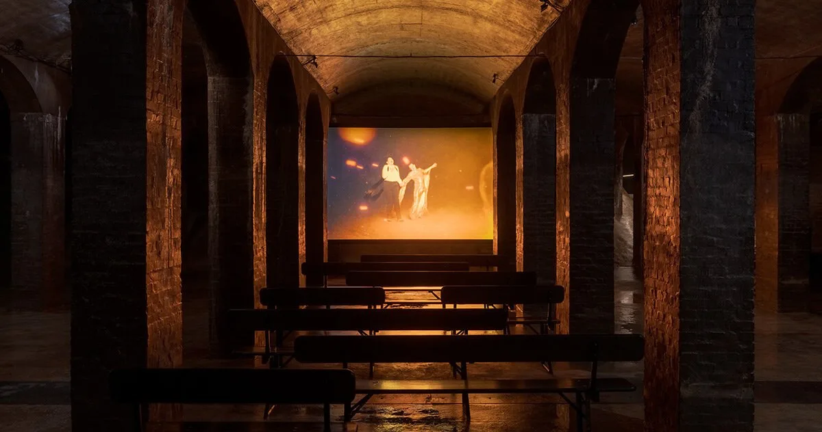 Kopenhag’ın yeraltı sarnıcında Marina Abramović’in yedi operatik ölümü izledik