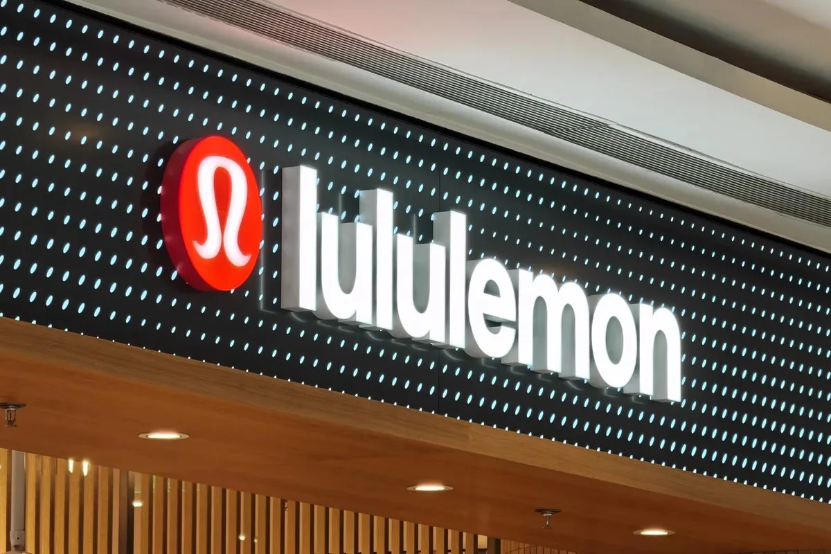 Lululemon, Athleta’nın CEO’su Maggie Gauger’i yeni başkan ve baş ürün sorumlusu olarak atadı