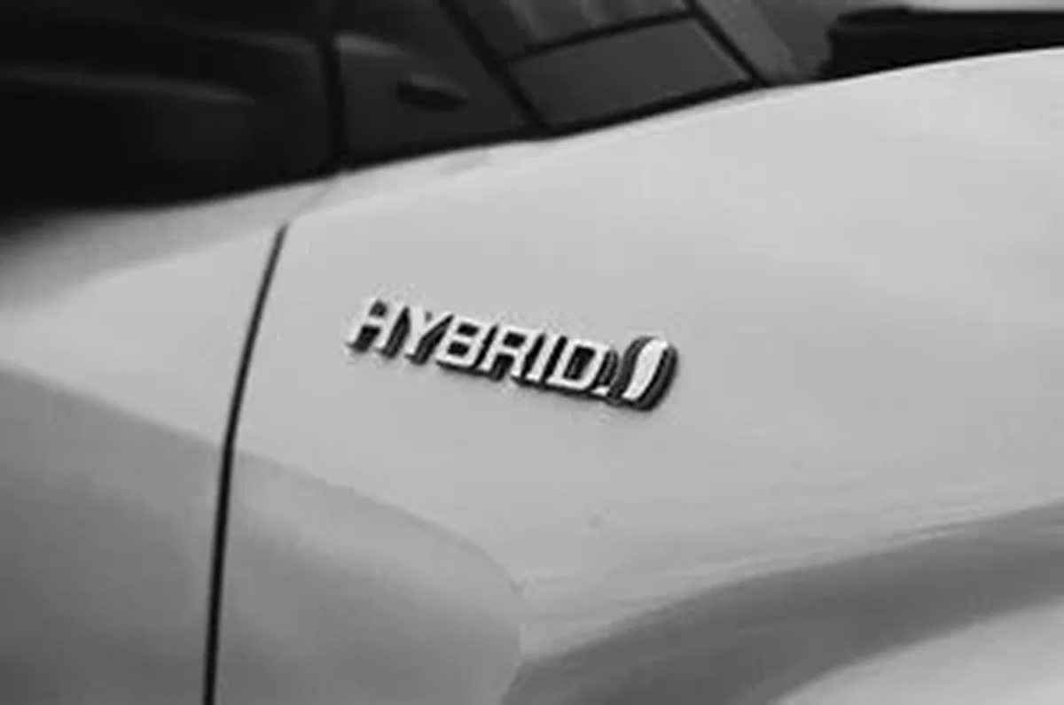 Yakıt maliyetinde en çok tasarruf ettiren 2026 model hibrit araçlar: Consumer Reports sıralaması
