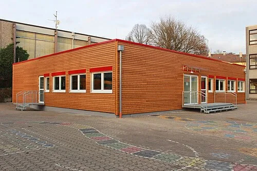 Algeco school built using pre-fabricated modular construction
